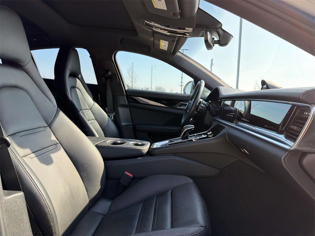 2018 Porsche Panamera 4