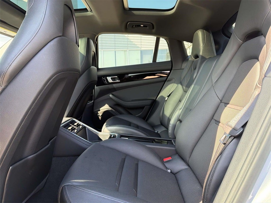 2018 Porsche Panamera 4