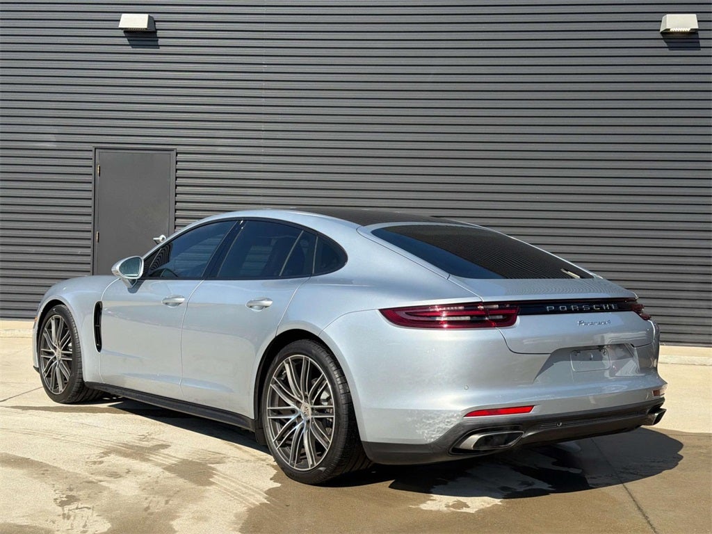 2018 Porsche Panamera 4