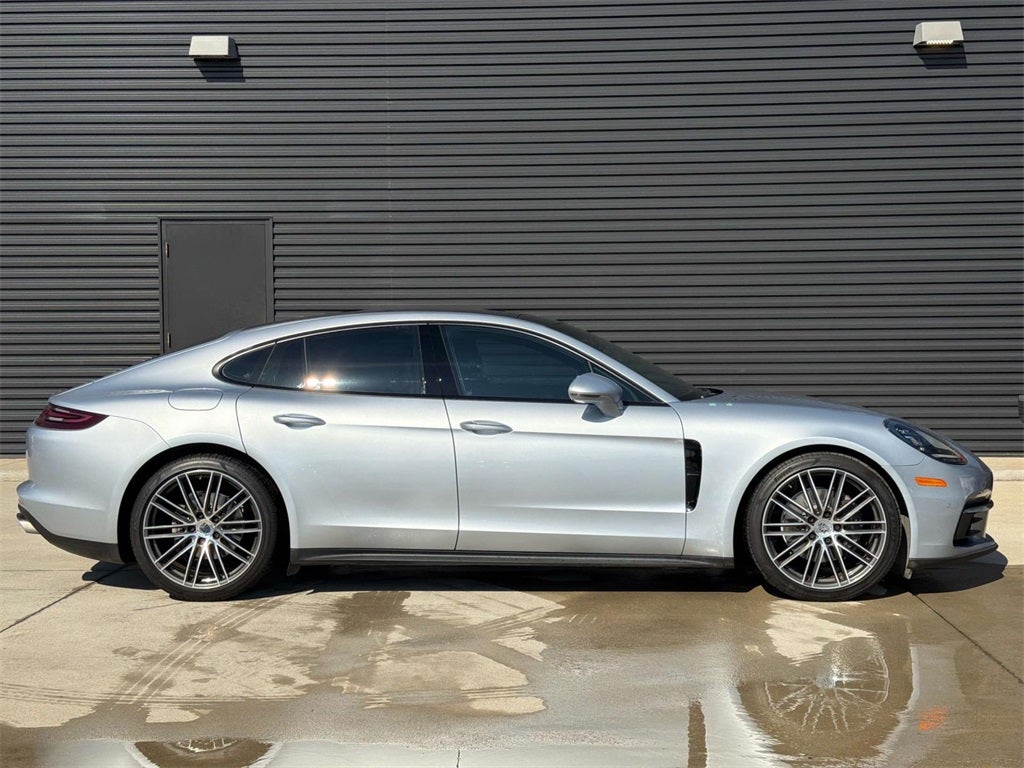 2018 Porsche Panamera 4