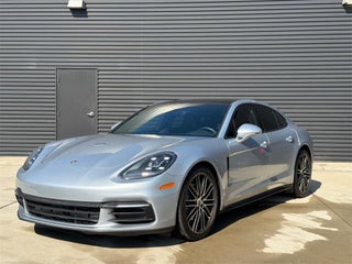 2018 Porsche Panamera 4