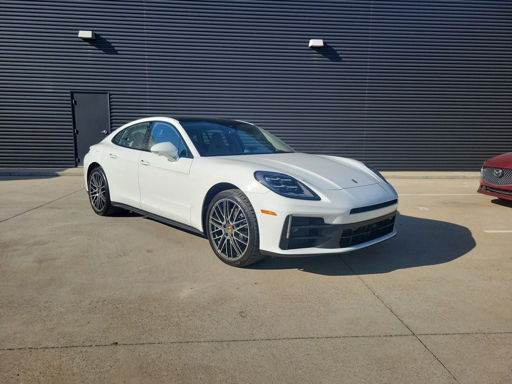 2025 Porsche Panamera 4