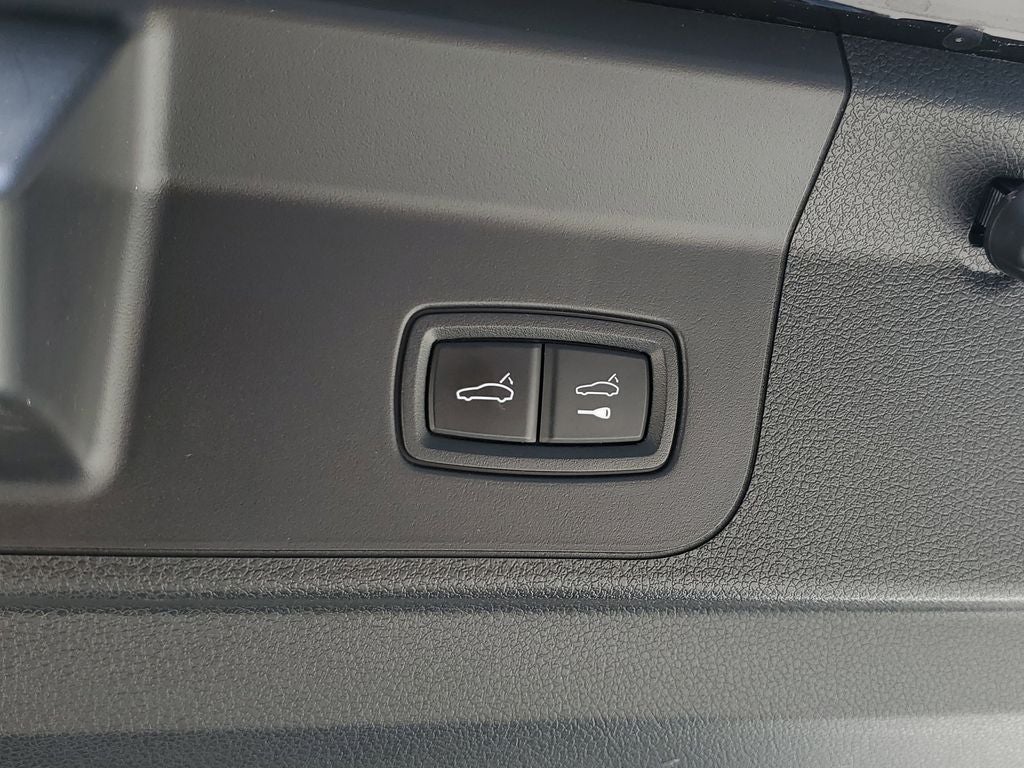 2023 Porsche Panamera 4 Platinum Edition