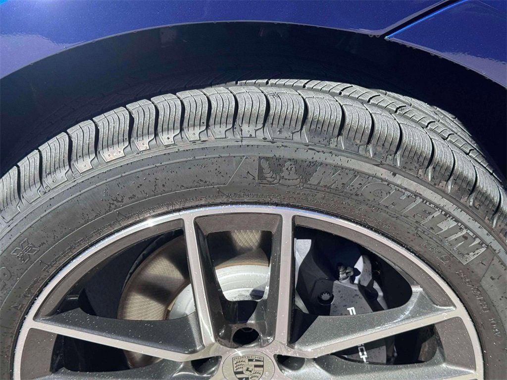 2026 Porsche Macan Base