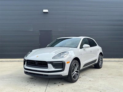 2025 Porsche Macan AWD