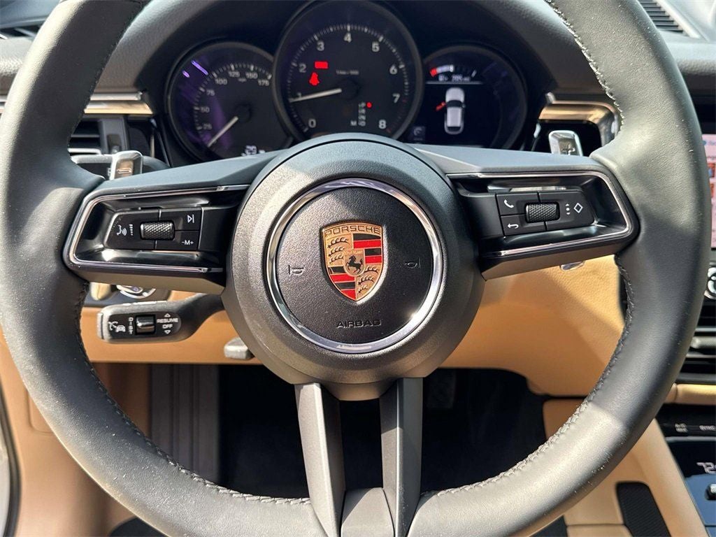 2025 Porsche Macan AWD