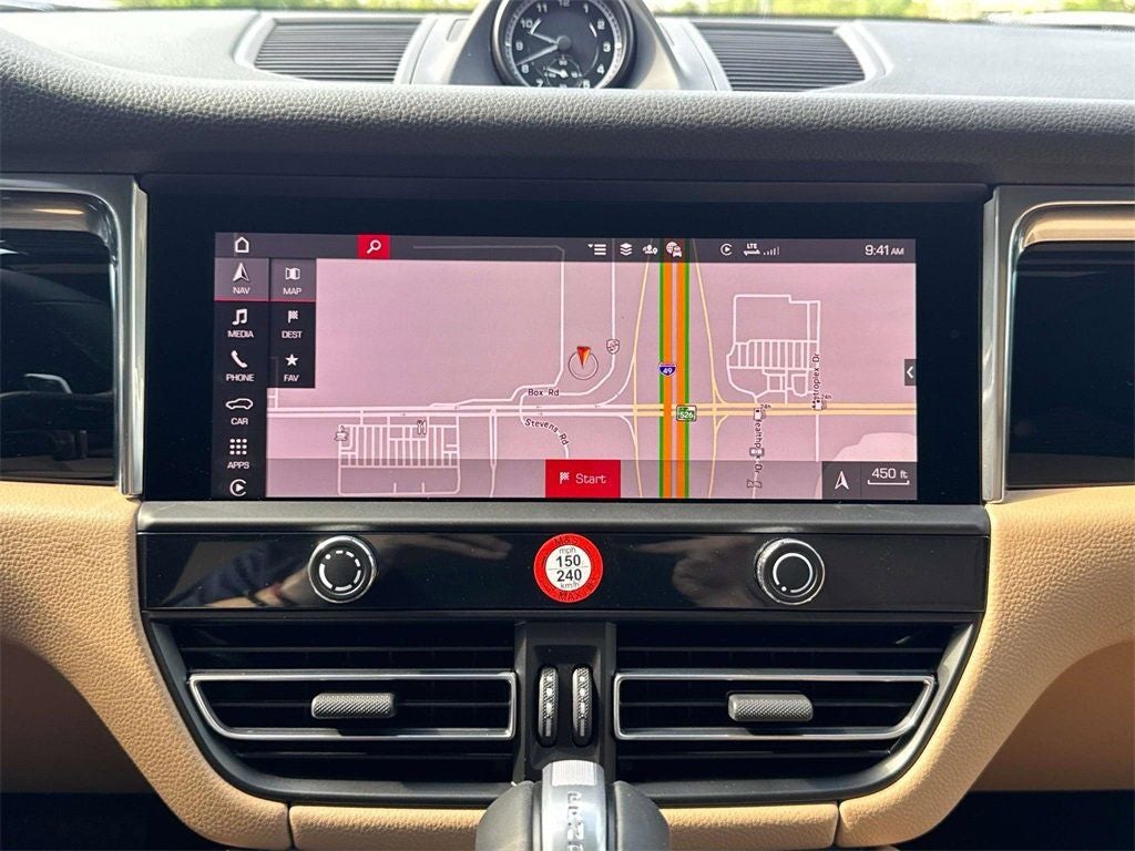 2025 Porsche Macan AWD