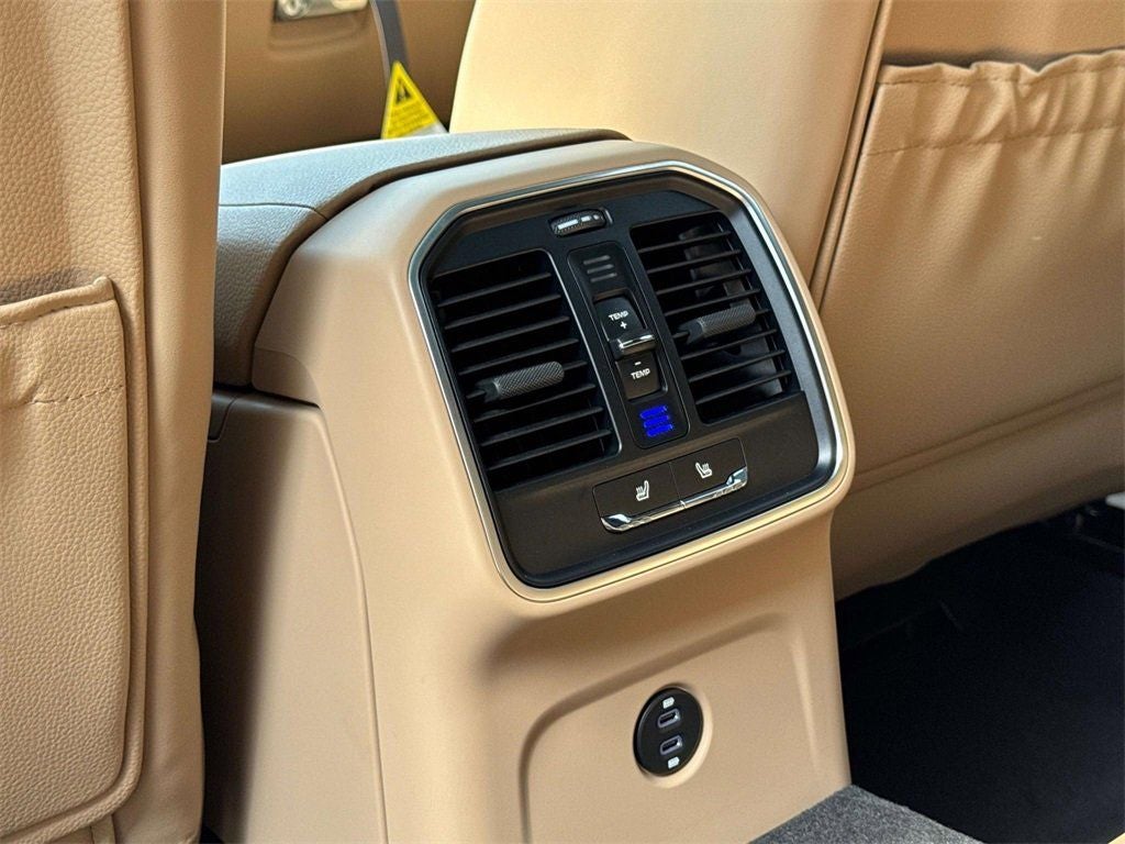 2025 Porsche Macan AWD