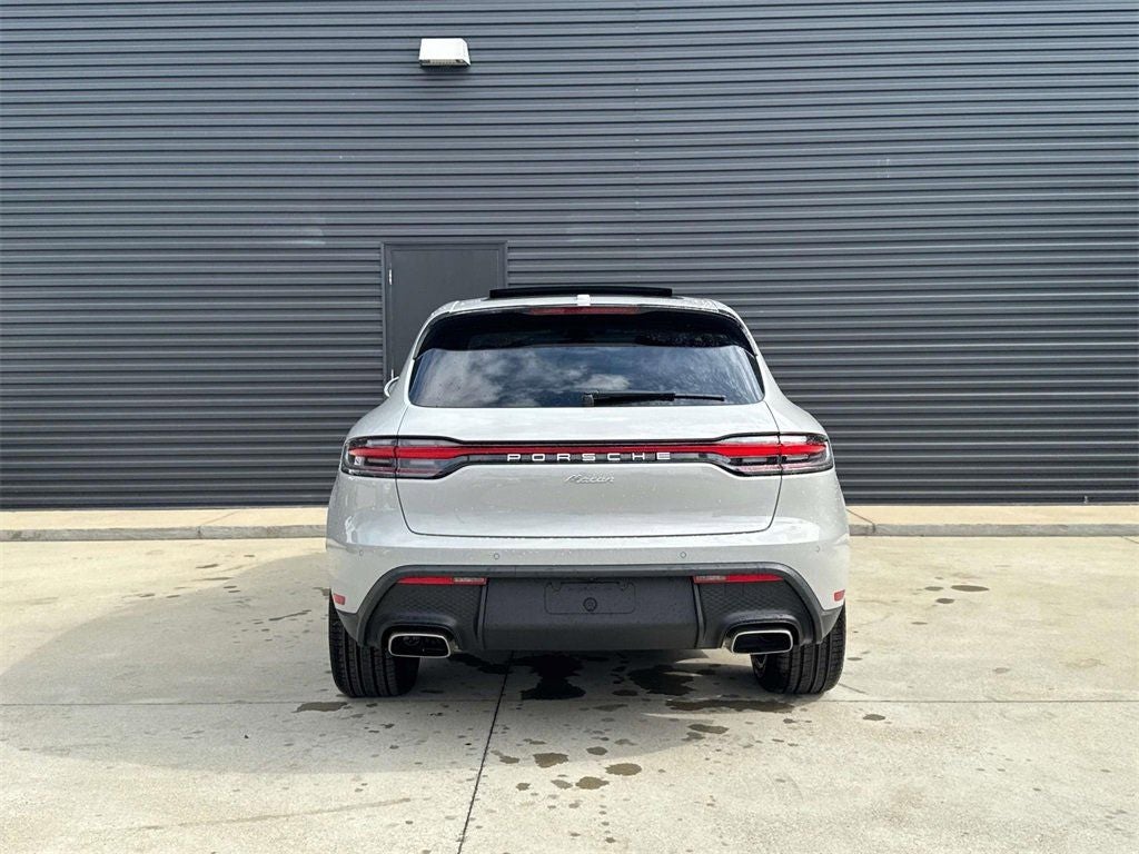 2025 Porsche Macan AWD