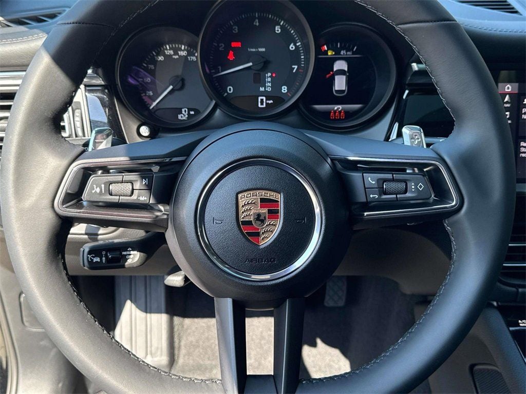 2025 Porsche Macan AWD