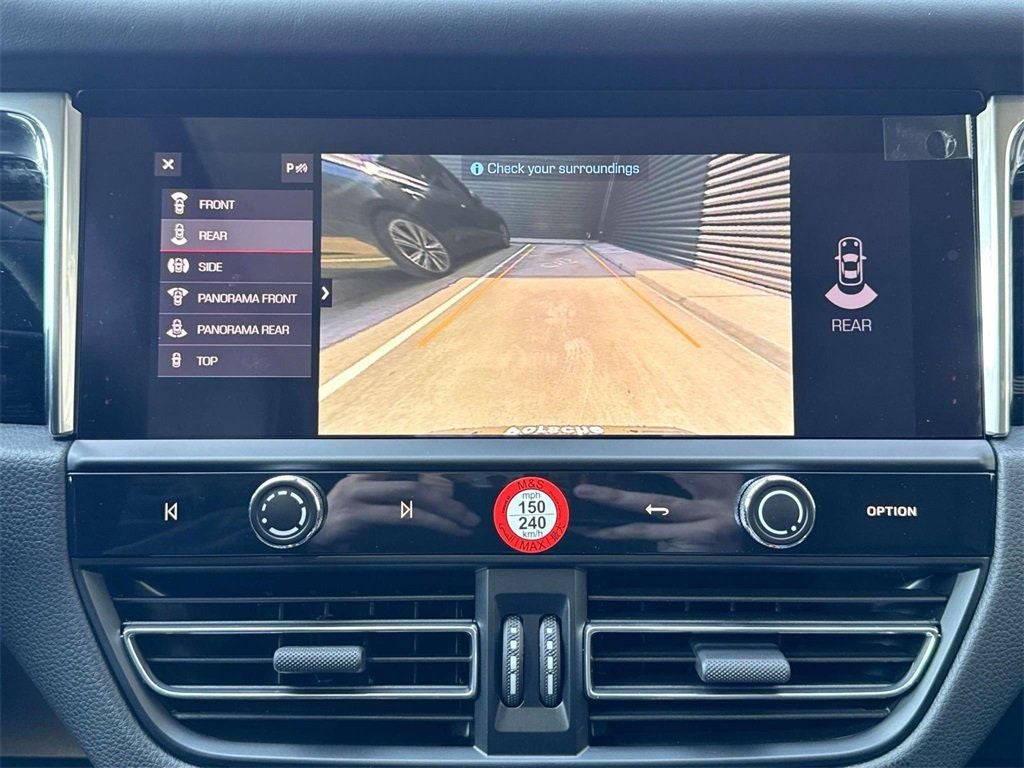 2025 Porsche Macan AWD