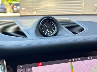 2025 Porsche Macan AWD