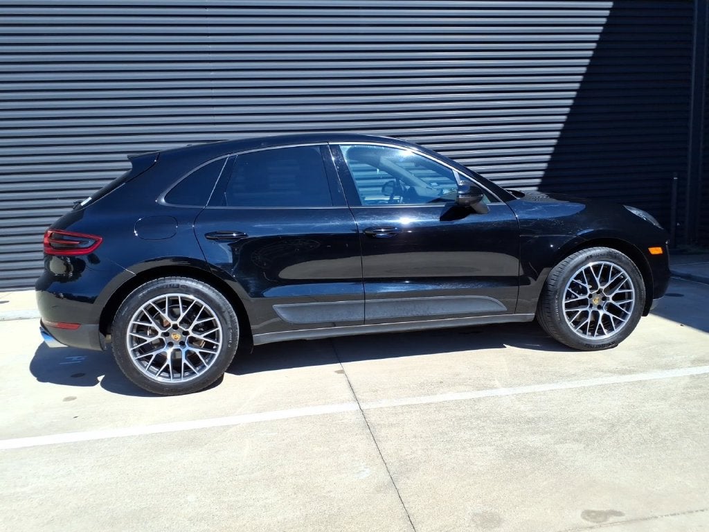 2018 Porsche Macan Sport Edition