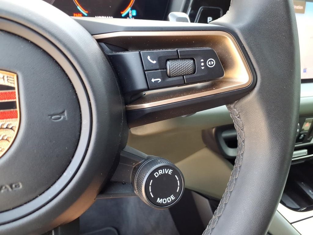 2024 Porsche Cayenne Base