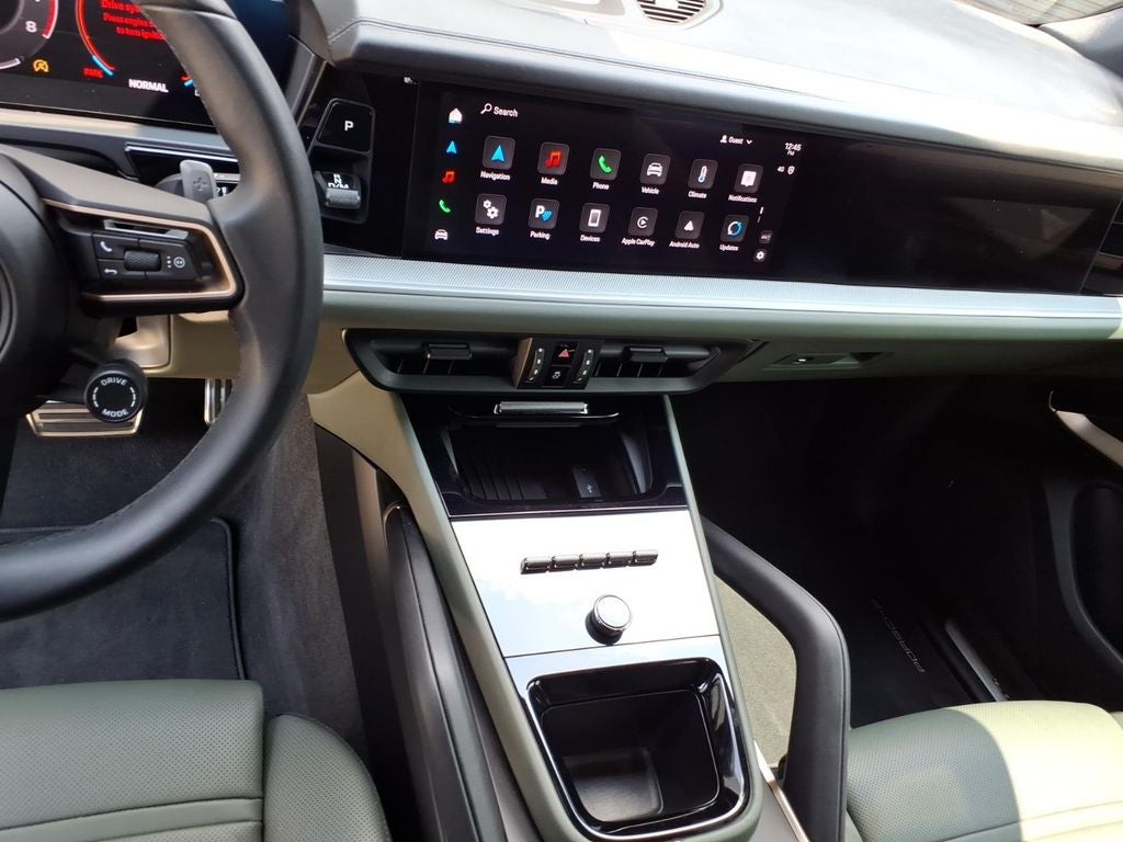 2024 Porsche Cayenne Base