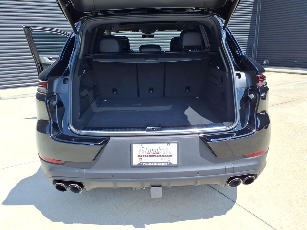2024 Porsche Cayenne Base