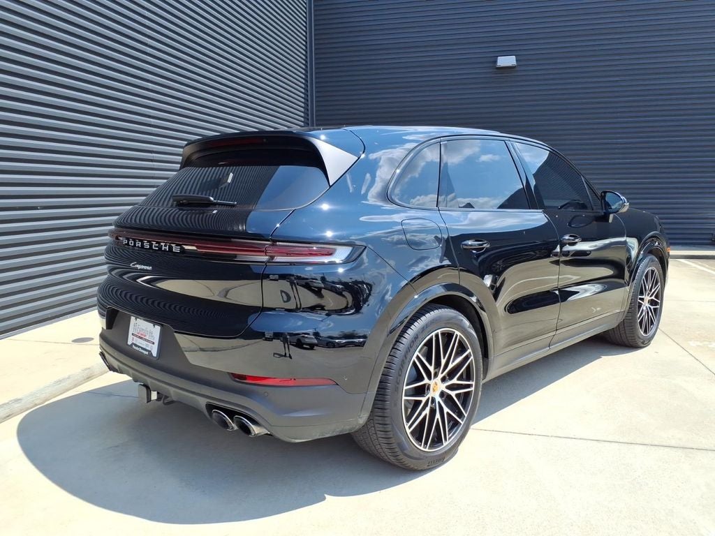 2024 Porsche Cayenne Base