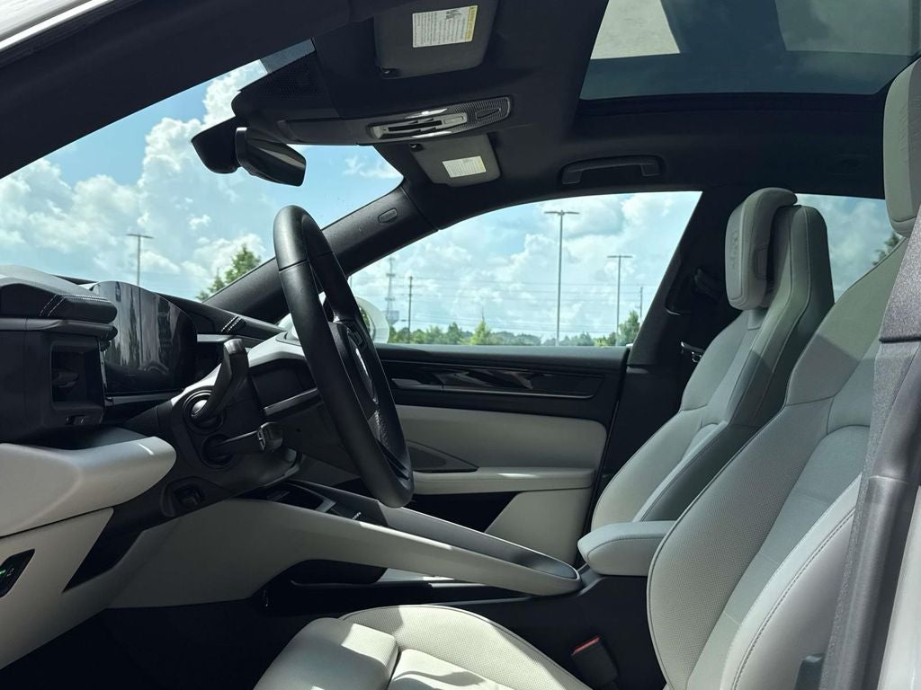 2024 Porsche Macan Electric 4