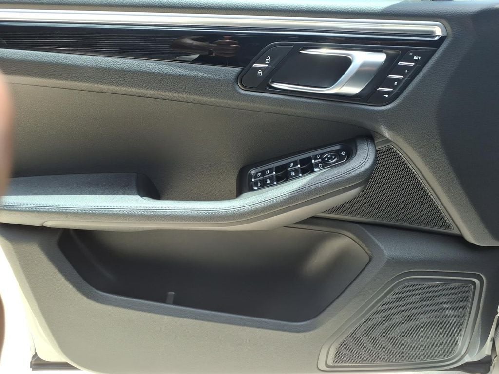 2023 Porsche Macan S